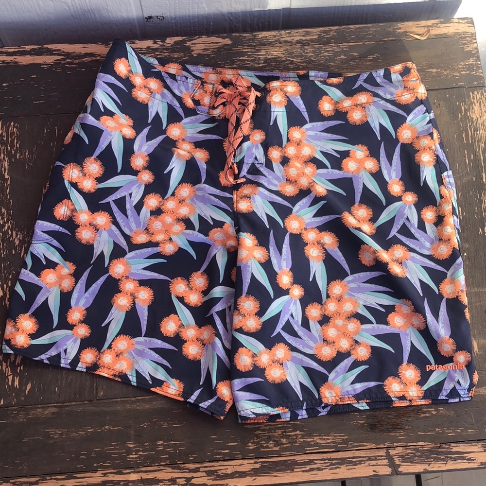 Patagonia board shorts “planing las floras”